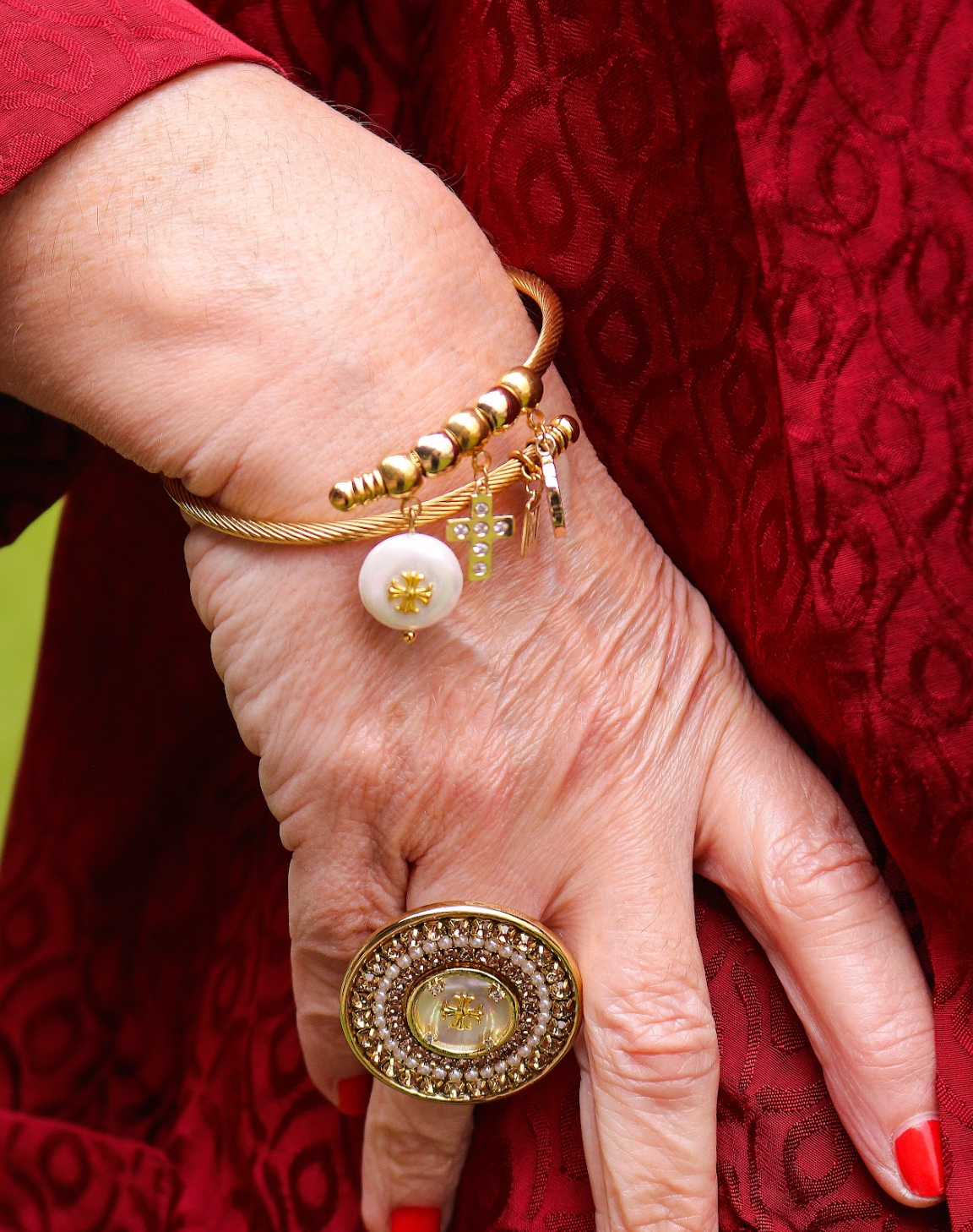 Pulsera Charms Dorada