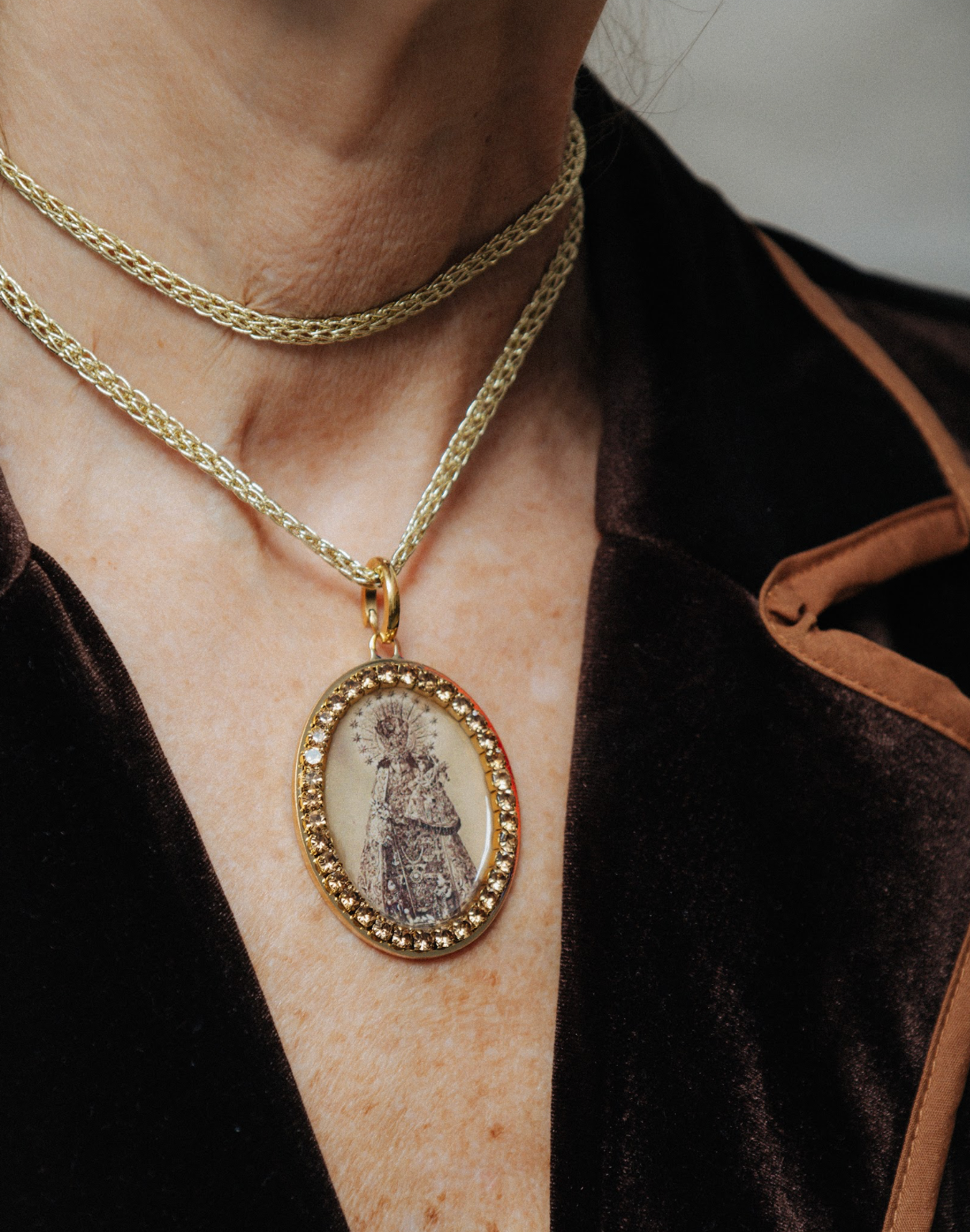 Colgante Virgen de los Desamparados (Geperudeta)