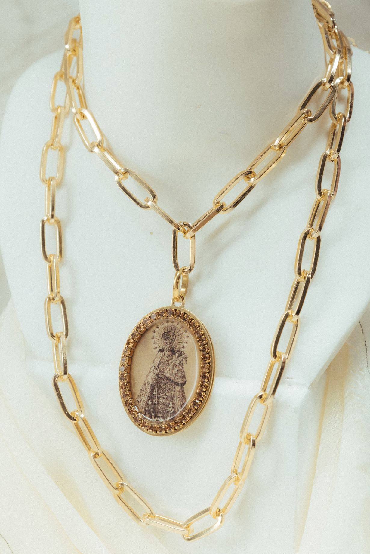 Colgante Virgen de los Desamparados (Geperudeta)