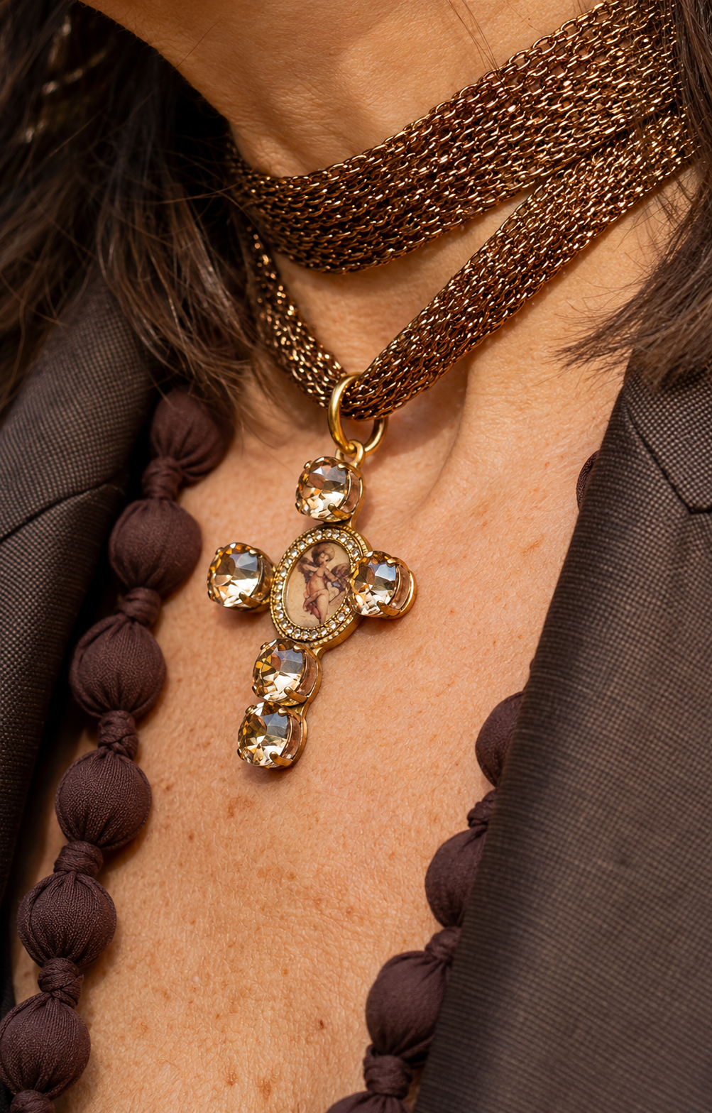 Collar de Esferas Anudadas de Tela