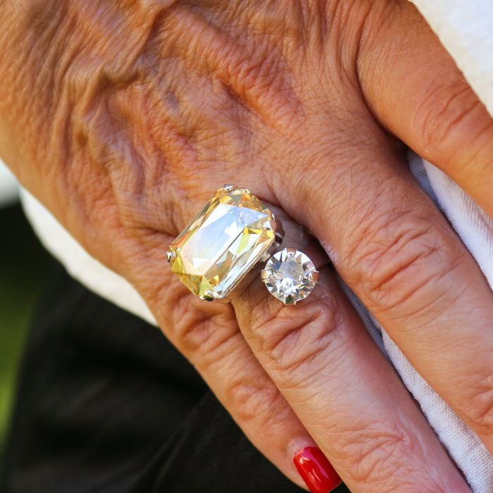 Anillo Gemelli con Cristal Caramelo de Swarovski®