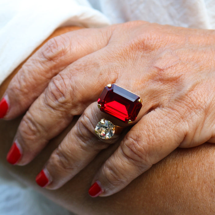 Anillo Gemelli con Cristal Rojo de Swarovski®