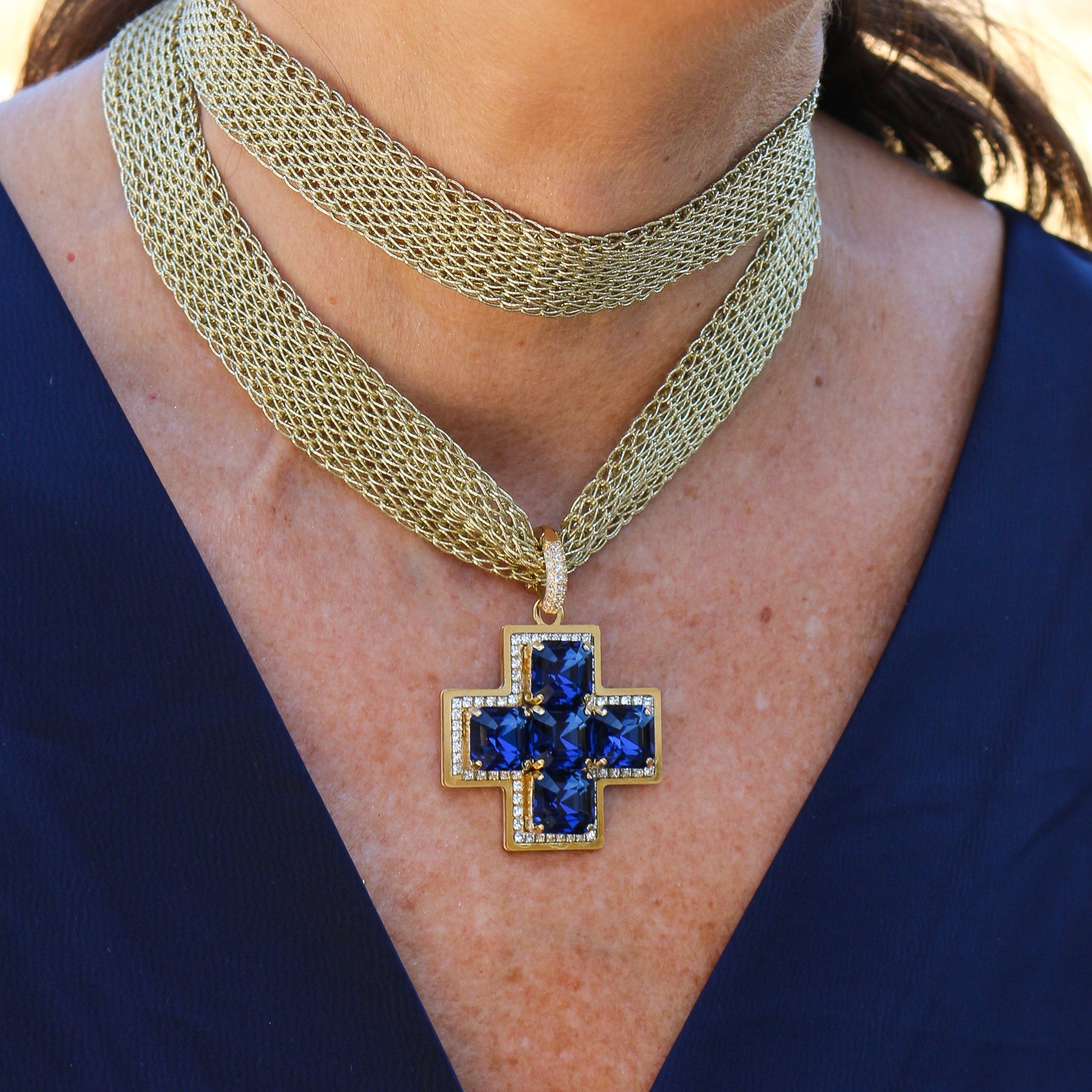 Cruz Afrodita Cristal de Swarovski®